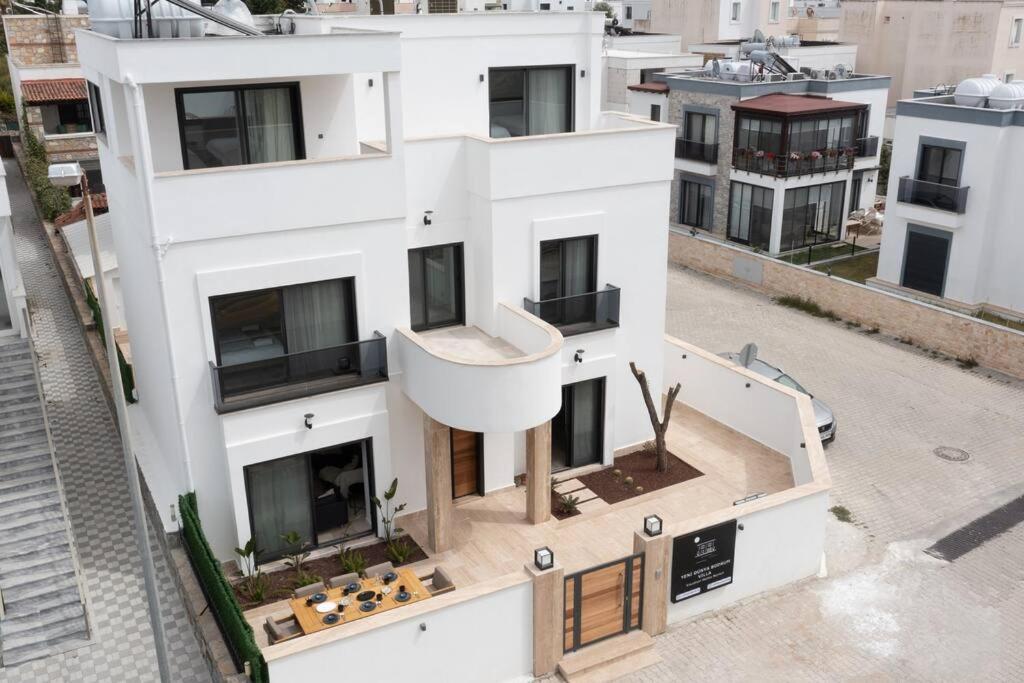 هتل لاکچری نیو ویلا ویت 4 بیدرومز اند پرایوت پولو Luxury New Villa with 4 Bedrooms and Private Pool