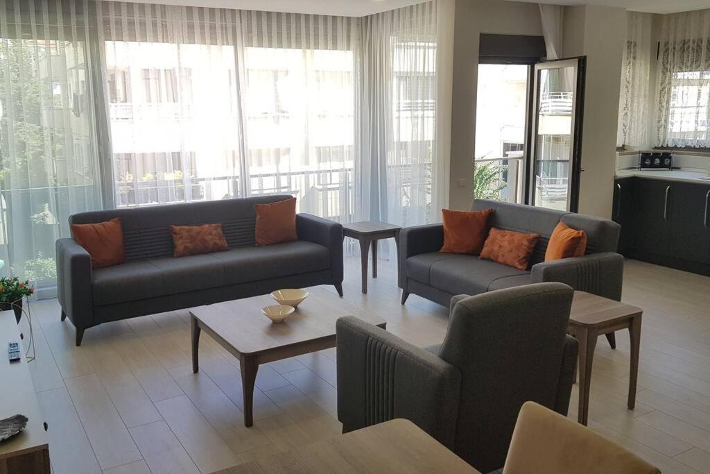هتل 10 سنtral لوکیشن، کلاوز تو بیچز اند انیوهر 10 Central Location, Close To Beaches And Anywhere