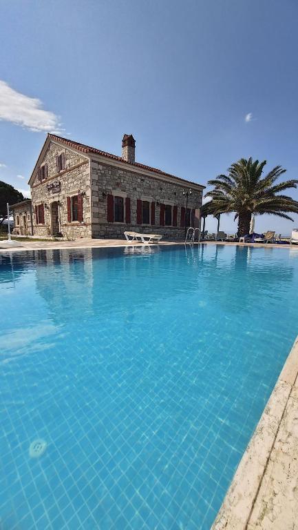لاوانتالی کناک هتل رستوران Lavantalı Konak Otel Restoran