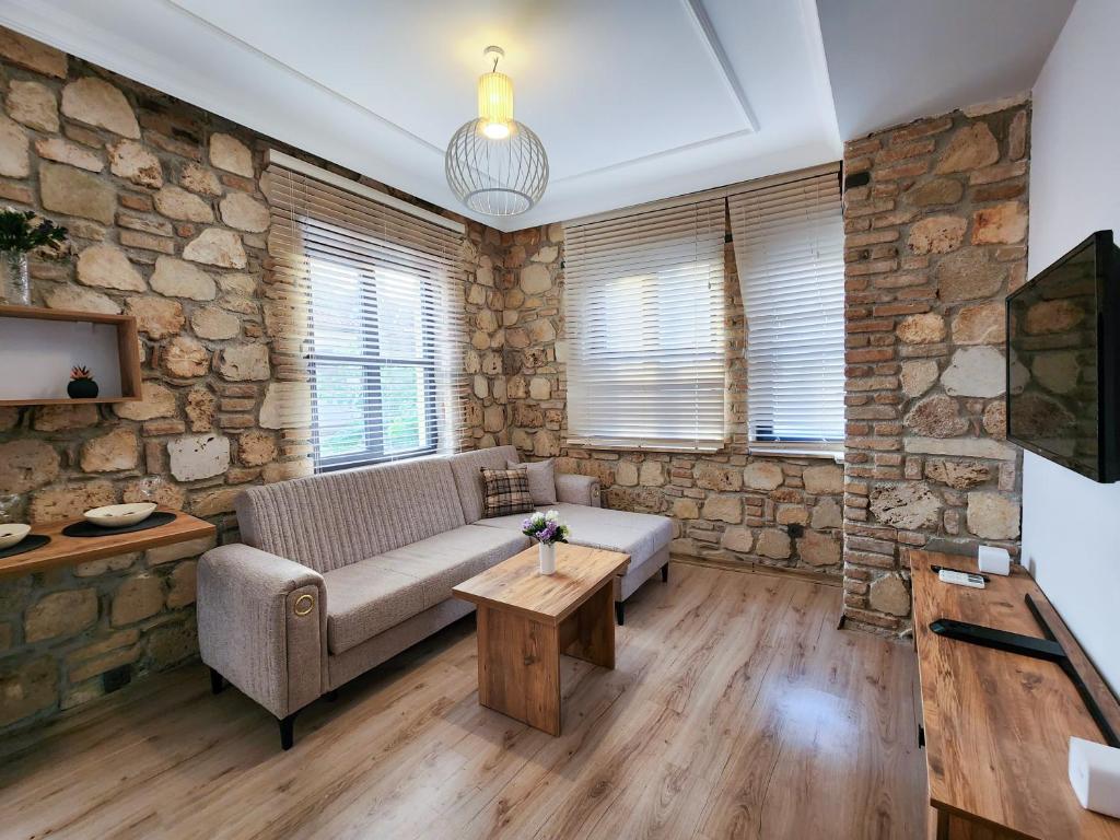 هتل سرا هومز کالیچی اولدتاون Sera Homes Kaleici Oldtown