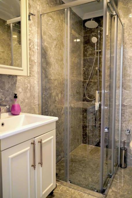 LUXURY VILLA FOUR FOURLEX (YALOVA)