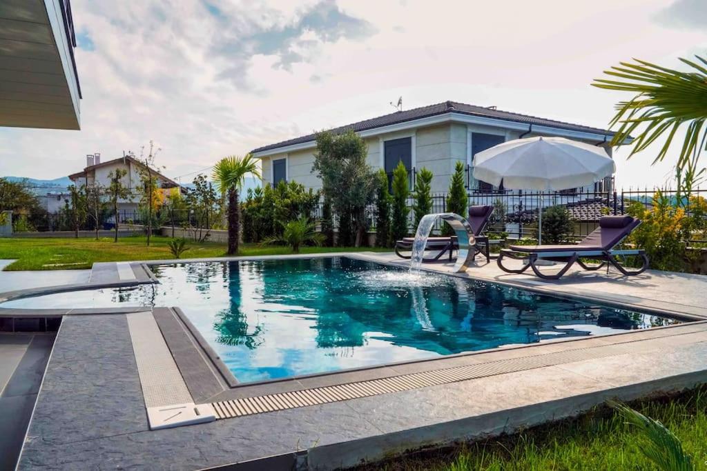 LUXURY VILLA FOUR FOURLEX (YALOVA)
