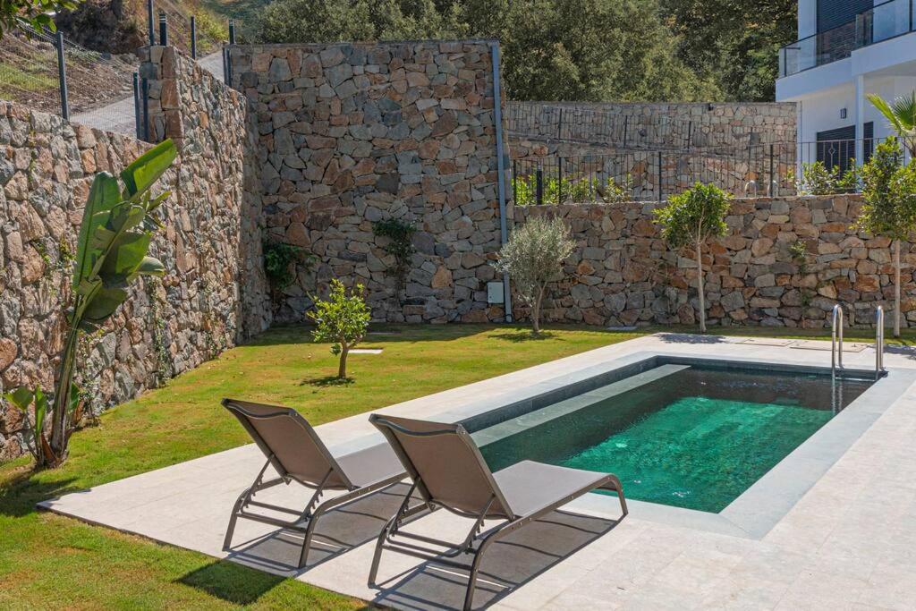 هتل ویلا آل ماره اوزل هاوزلو ویلا Villa Al Mare Özel Havuzlu Villa