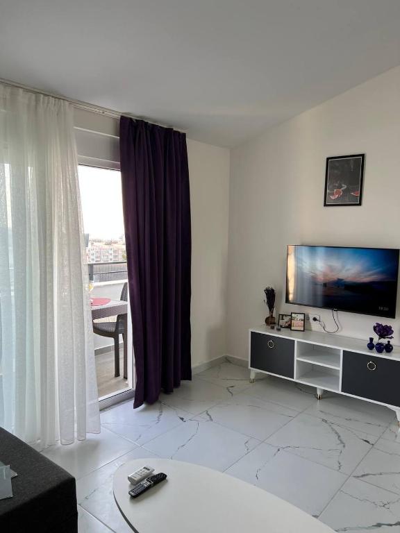 هتل آرت لایف آپارتمانز فیگا س ویدوم نا موره ArtLife apartments FIGA с видом на море
