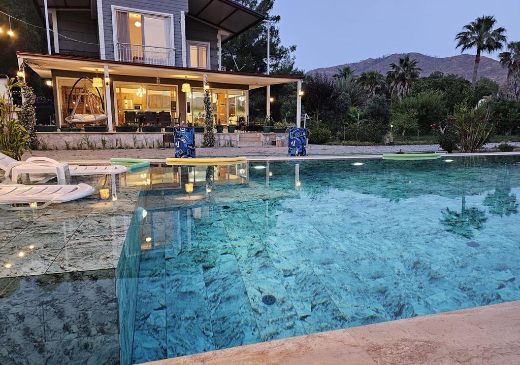 هتل مارماریس هیسارؤنی ند هَووزلی ویلا - Marmaris Hisarönü'nde Havuzlu Villa
