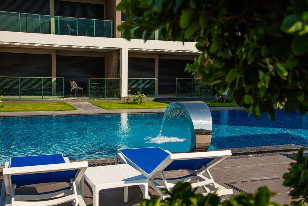 هتل ادم آپارتمنتس - Edem Apartments