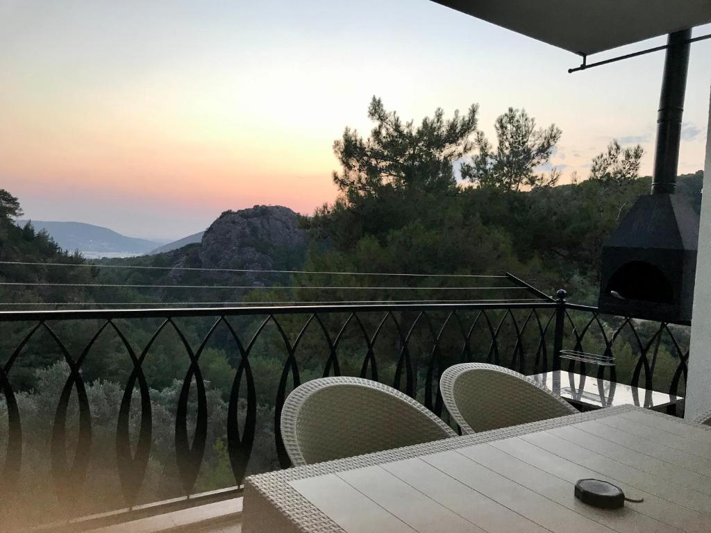 هتل تیانا هوم-۱ - Tyana Home-1