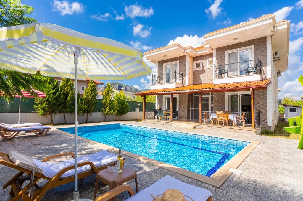 هتل ویلا مگنولیا Villa Magnolia