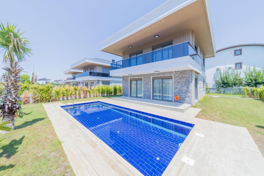 هتل فلت و پول و بالکنی 10 مین تو بیچ این سریک - Flat w Pool and Balcony 10 min to Beach in Serik