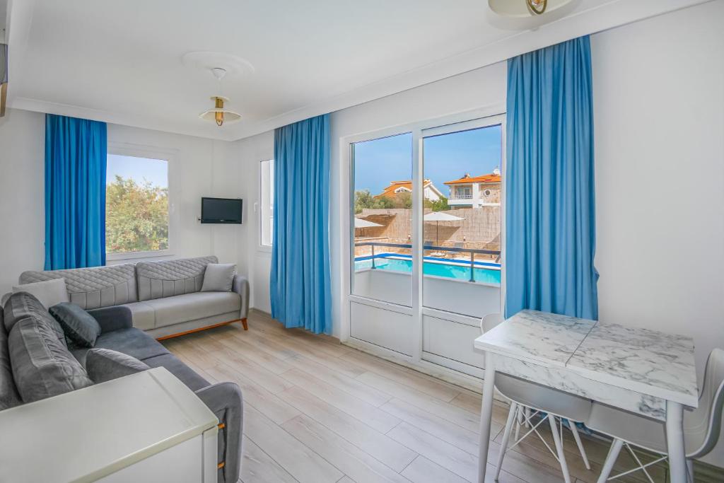 اوزگوم سوئیت هتل Özgüm Suite Otel