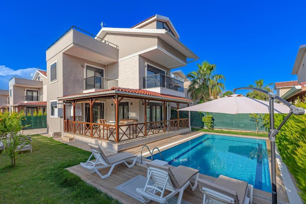 هتل نیر بای ذ لند آو لجنز ، ویلا پارادایس Near By THE LAND OF LEGENDS , VİLLA PARADİSE
