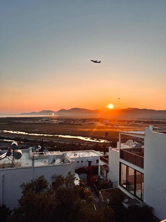 هتل سانست آیرپورت ویلا SUNSET AİRPORT VİLLA