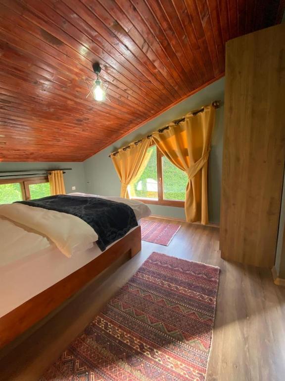 هتل ویلمل آپارت و هاوس Villamill Apart & House