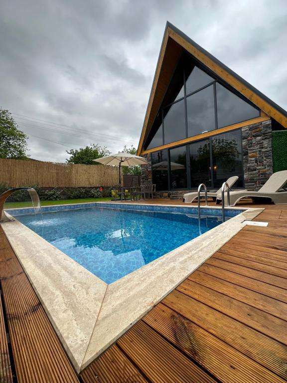 هتل روز ساپانجا استون هاوس ROSE SAPANCA STONE HOUSE