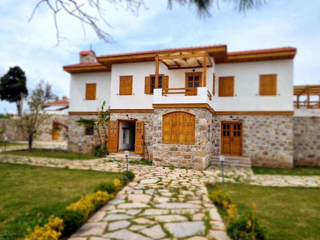 هتل مادران اوی Madran Evi