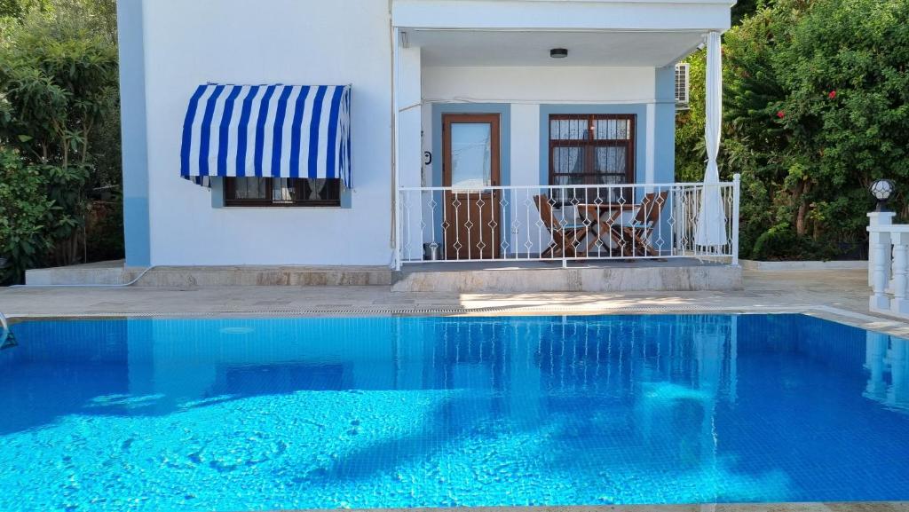 Kalkan Centre Bijou Home - Walk to town and beach