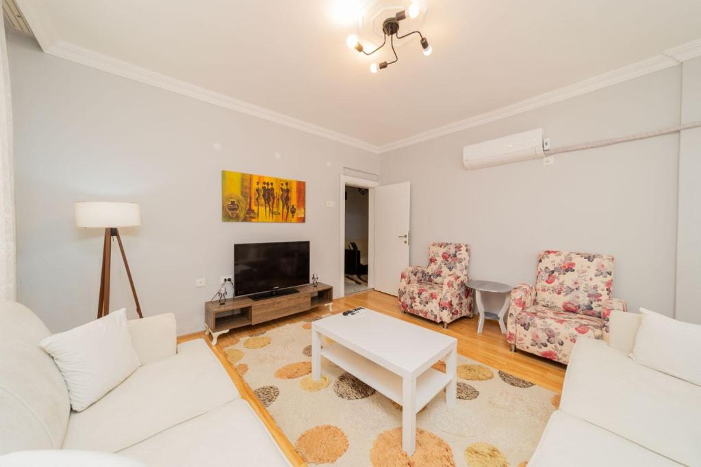 هتل فولی فرنیشد استایلش آپارتمان این آنتالیا Fully Furnished Stylish Apartment in Antalya