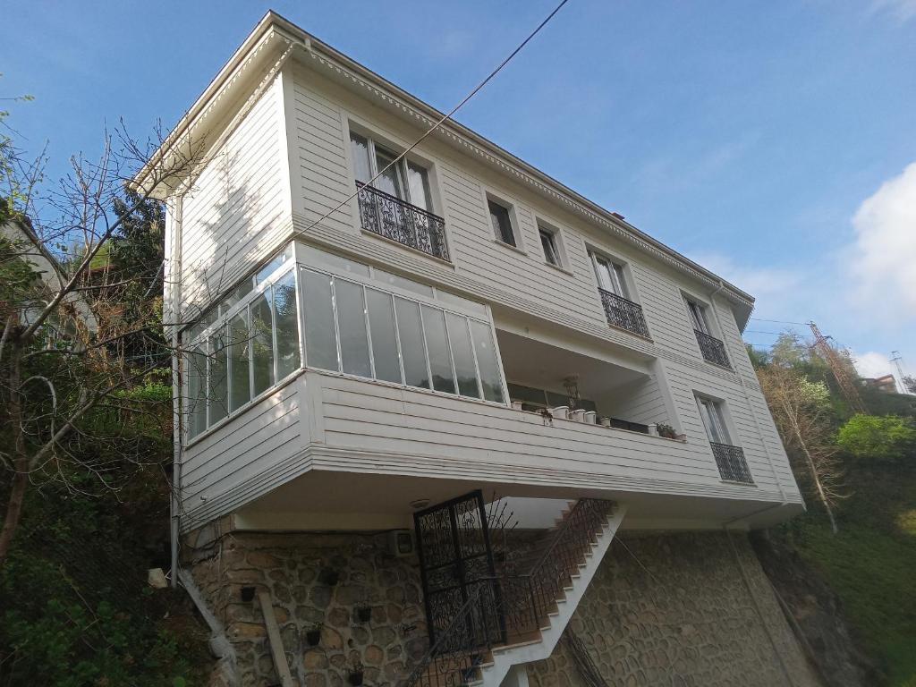 هتل المس ویلا سوئیت Elmas villa suit