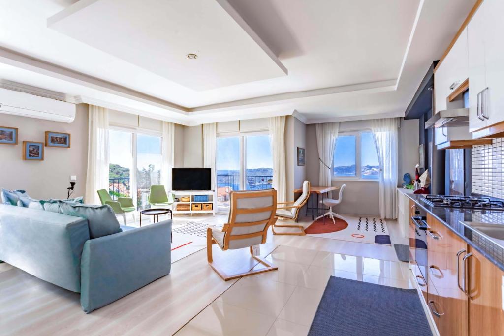 هتل فرنیشد کُزی فلت ویت واید سی ویو این کاس Furnished Cozy Flat with Wide Sea View in Kas