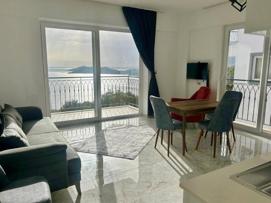 هتل کاش ایylül سوئیت آپارت لوتوس Kaş Eylül Suit Apart Lotus