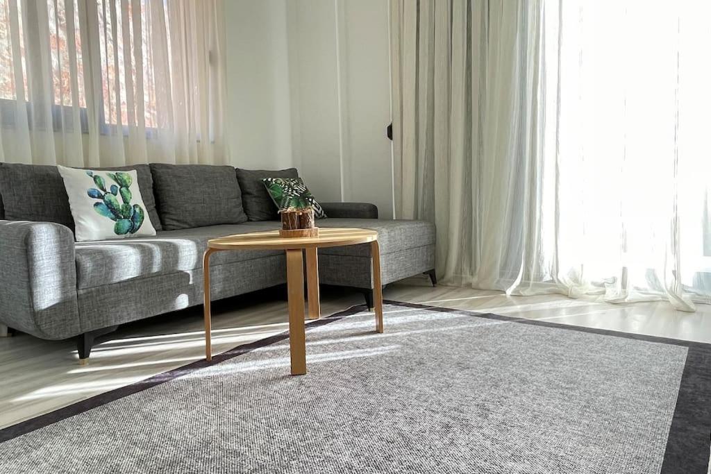 هتل اوزی آپارت گاردن / کاş-چرچیلر Ozy Apart Garden / Kaş-Çerçiler