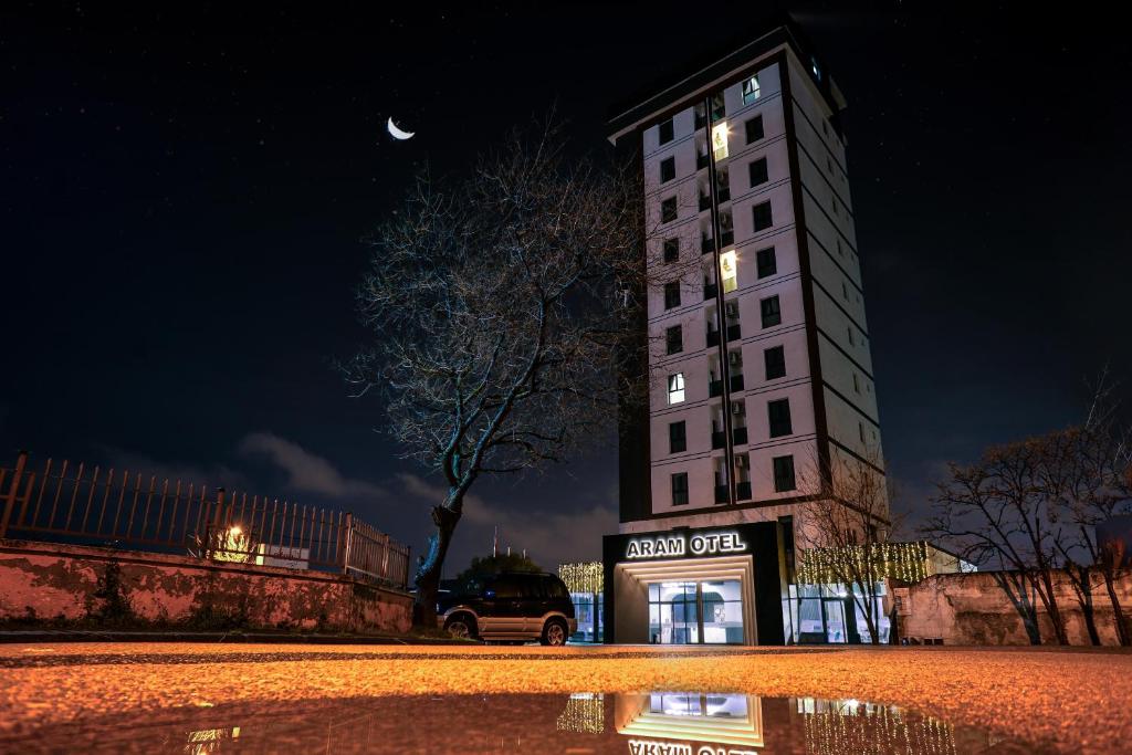 هتل آرام اوتل بیزنس اند لاکچری - Aram Otel Business & Luxury