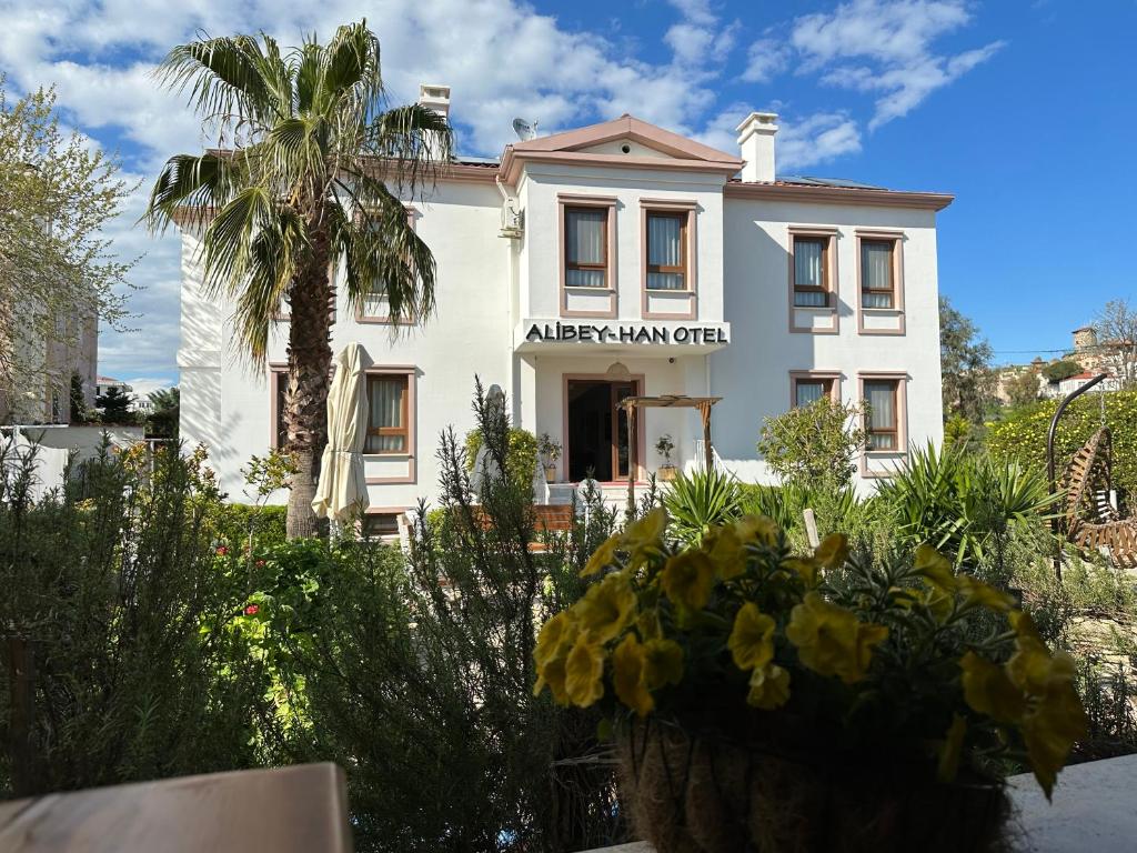 کندا آلیبیهان هتل Cunda Alibeyhan Otel