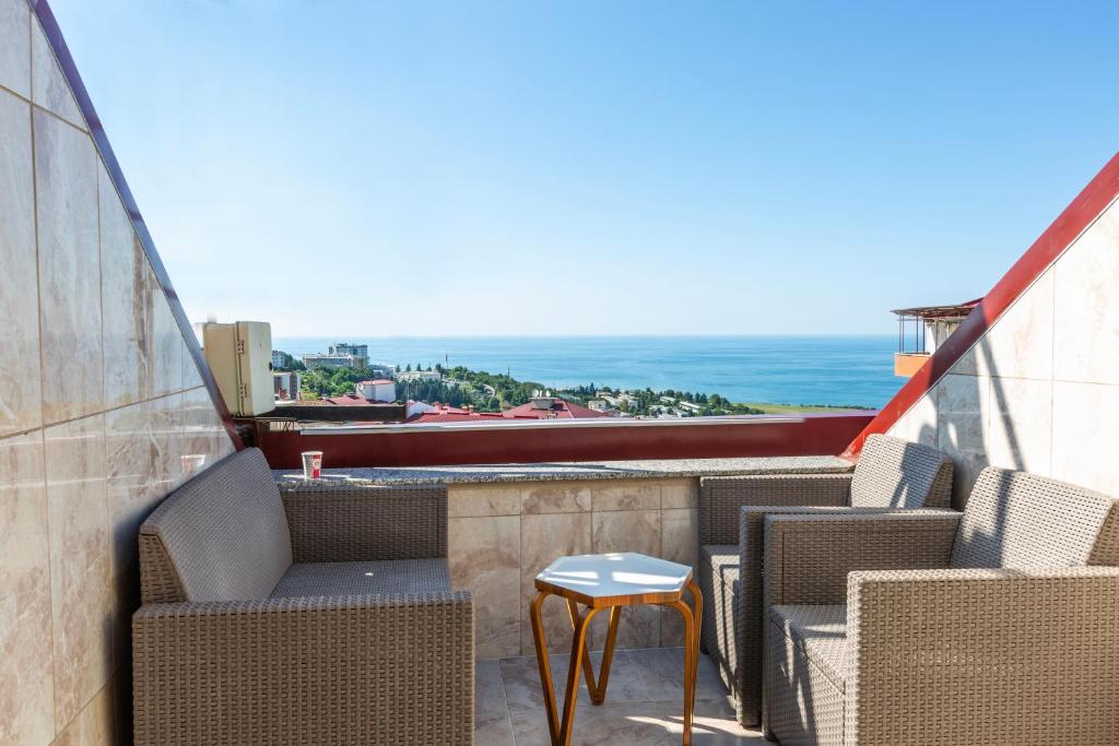 بیکا و آسل سوئیت هتل Bikka&Asell Suite Hotel