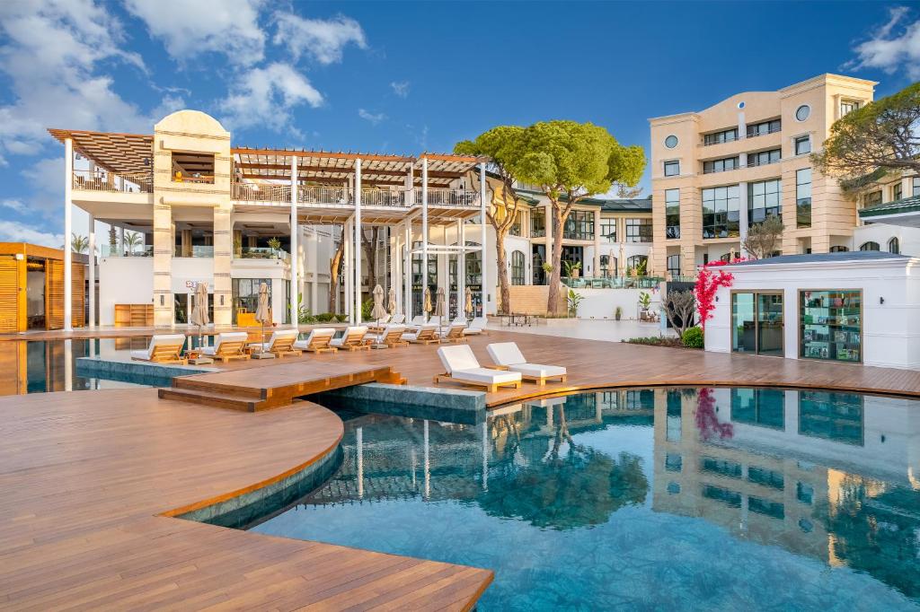 هتل ریکسوس پارک بِلک - د لند آو لجندز اکسس Rixos Park Belek - The Land Of Legends Access