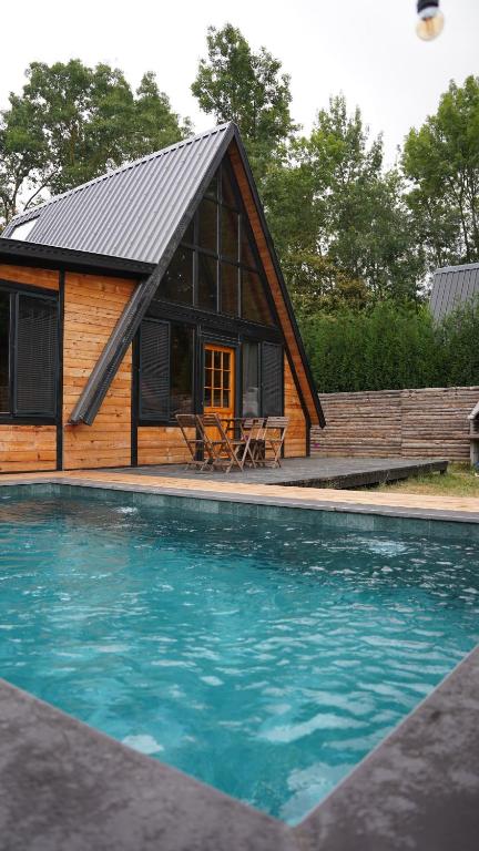 هتل پنتالو کَبین Pentalow Cabin