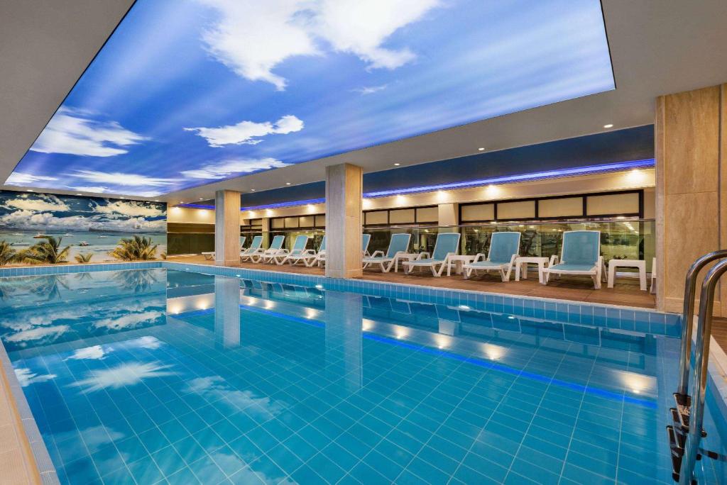 هتل رامادا پلازا بای ویندهام سیلیوری Ramada Plaza by Wyndham Silivri