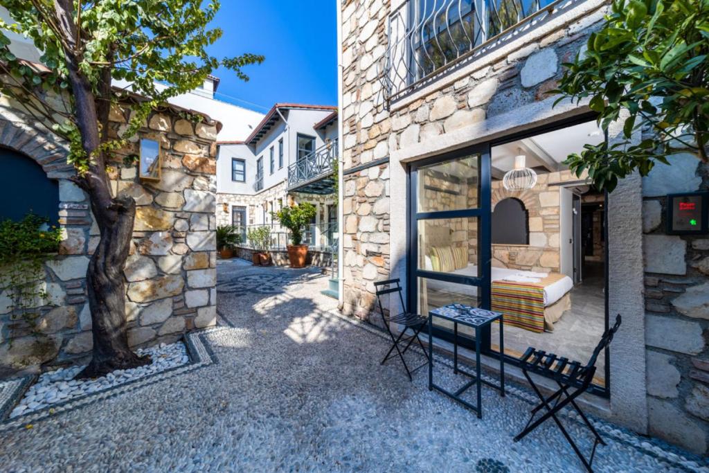 هتل چارمین فلت نیئر هادرینز گیت - Charming Flat near Hadrians Gate