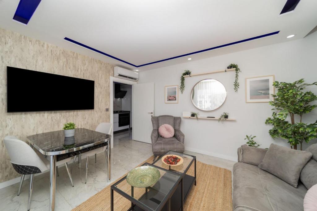 هتل مادرن فلت نیار بیچ این آنتالیا - Modern Flat near Beach in Antalya