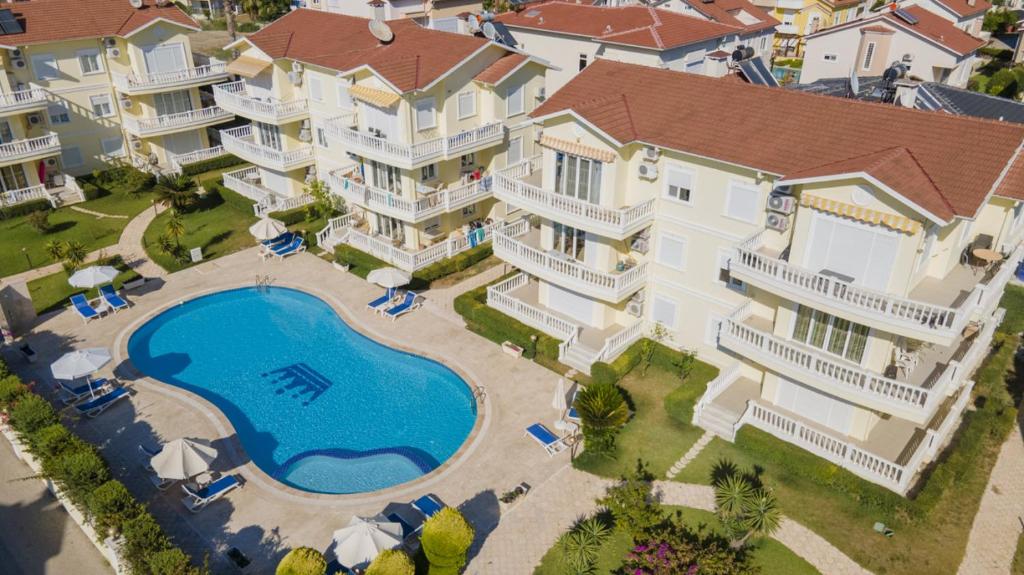 هتل فلت ویت بالکونی اند شرد پول این بلك - Flat with Balcony and Shared Pool in Belek