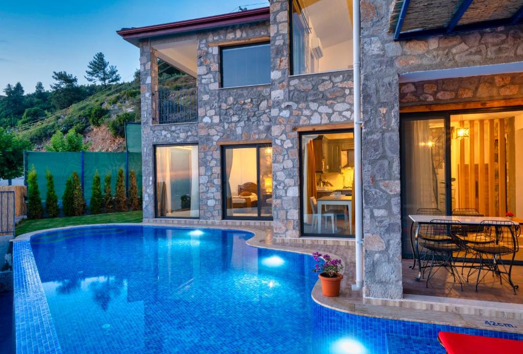 هتل ویلا پاین پرایوت لوکیتد این ا کوایت اند پیکچرسک لوکیشن - Villa Pine Private Located in a quiet and picturesque location