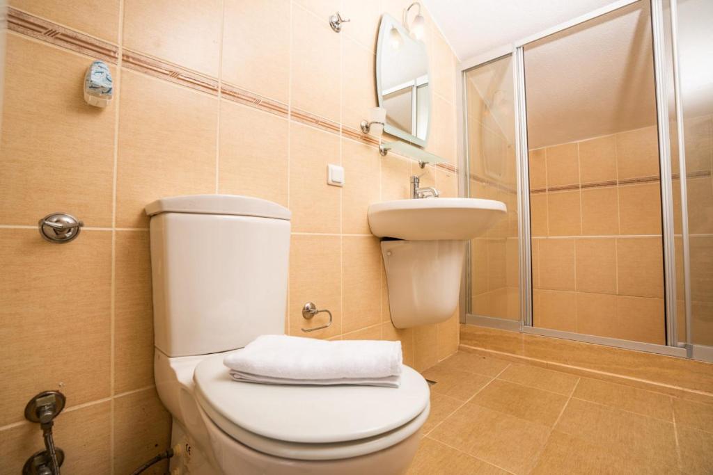 Lovely Flat near Beach with Shared Pool in Kalkan