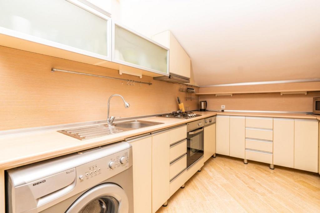 Lovely Flat near Beach with Shared Pool in Kalkan