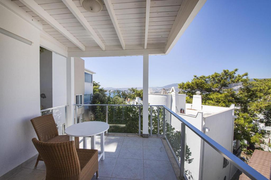 هتل انچنتینگ هاوس ویت بک یارد این بودروم - Enchanting House with Backyard in Bodrum