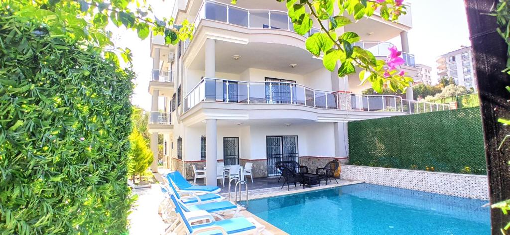 هتل بگونویل ویلاس لیدیز بیچ Begonville Villas Ladies Beach