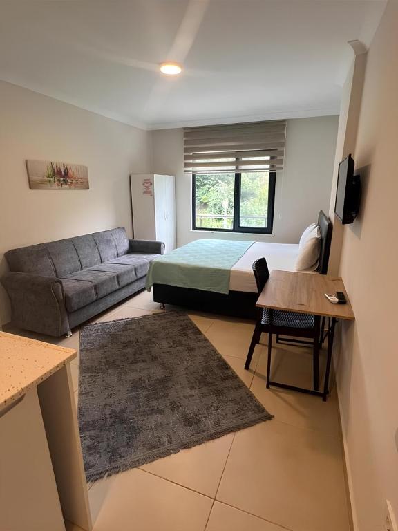 هتل کاراجا سوئیتس اند آپارت KARACA SUITES & APART