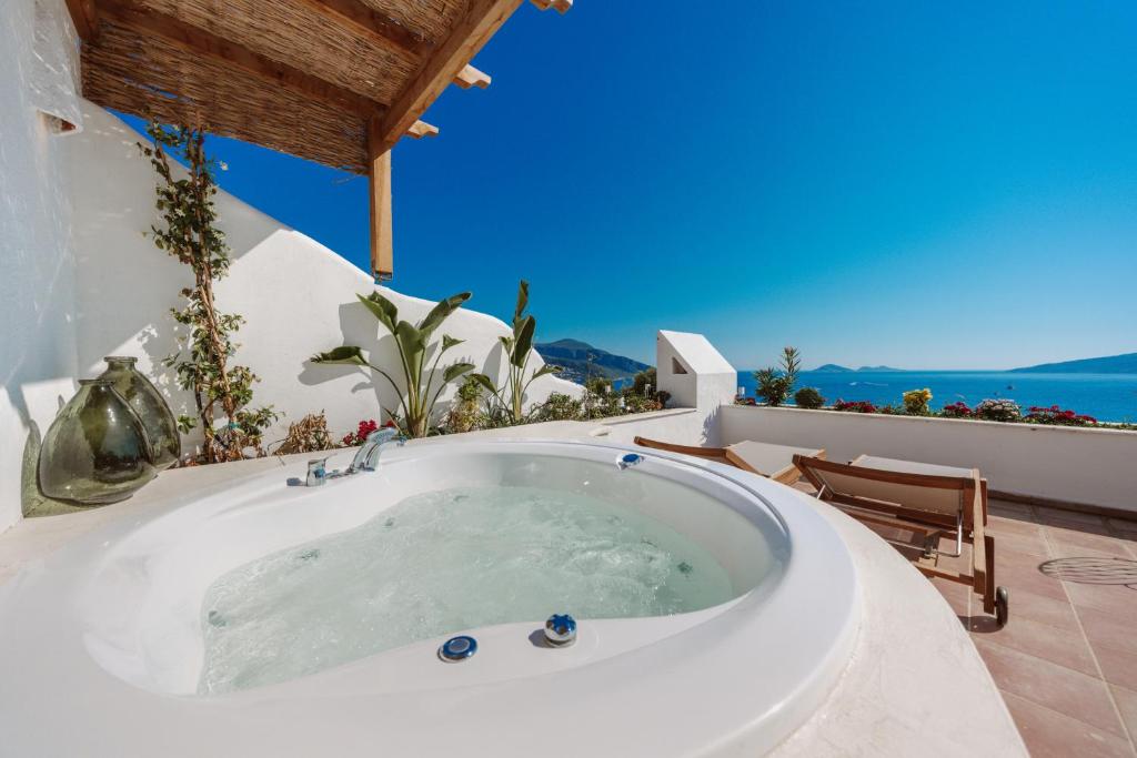 Kalkan Han Hotel (Apartment) (Turkey) Deals
