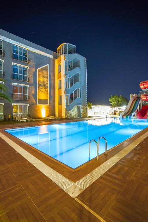 آکوا نینا هتل - Aqua Nina Hotel