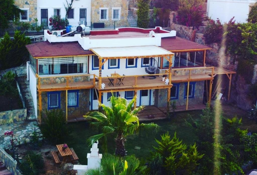 هتل رنتاویل ویلا هرا Rentavill Villa Hera