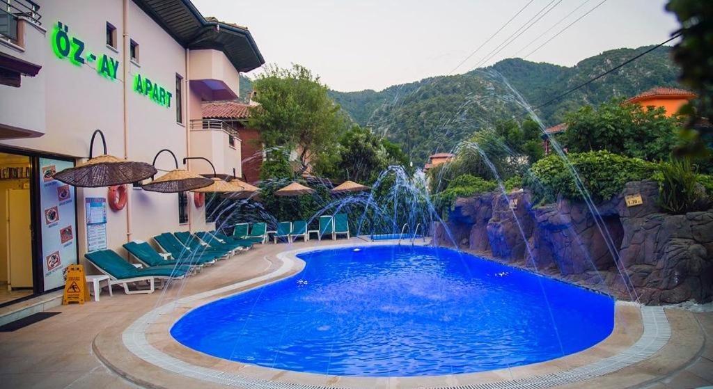 اوزای آپارت هتل Özay Apart Otel