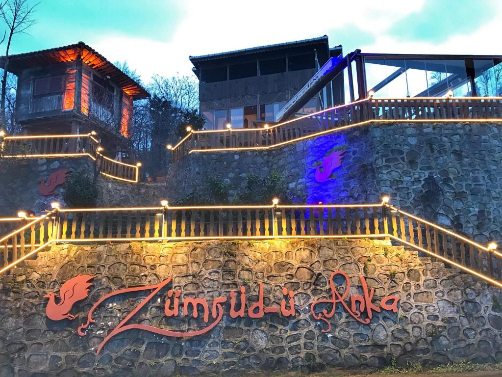 هتل زومرودوآنکا اوتل Zümrüdüanka Otel