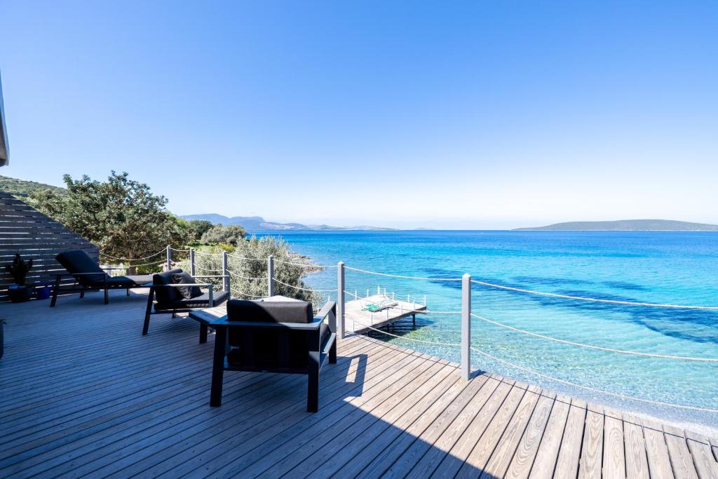 هتل لاو بیچ ویلا Love Beach Villa