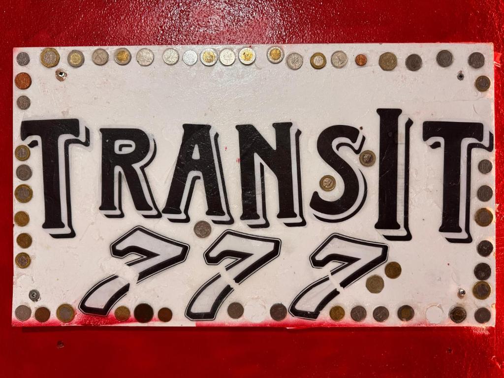 هتل ترنزیت 777 - Transit 777
