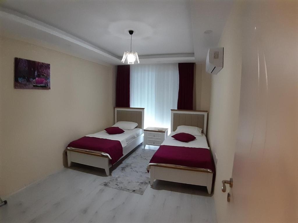 هتل کاننز هوم - Canans Home