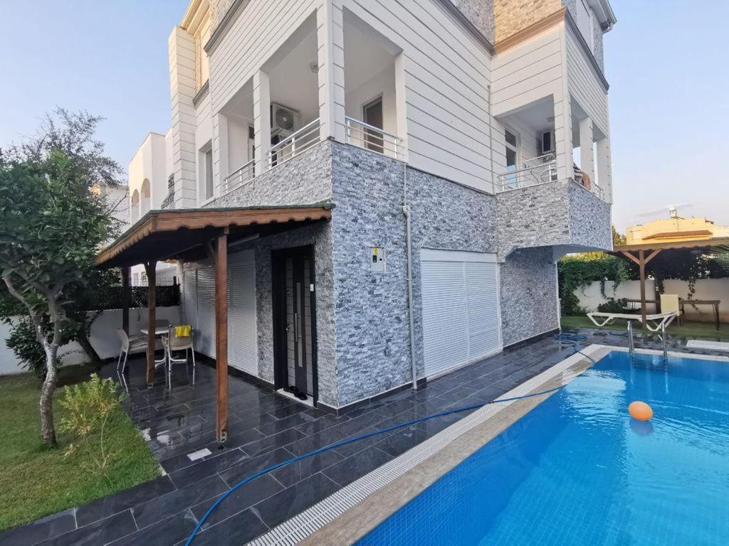 هتل ایجوا ویلا این بلیک، کادریه 5 بدرس، 1 لیوینگ روم، 2 بست روم İCVA VİLLA İN BELEK, KADRİYE 5 Bedrooms ,1 Living Room , 2 Bathroom