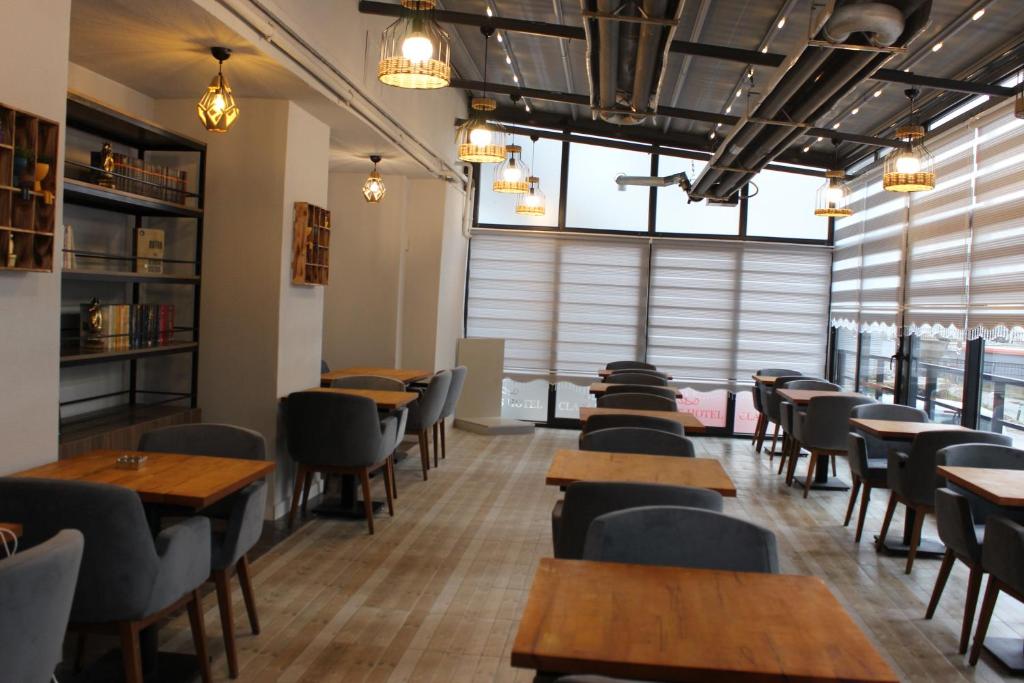 کلاس هتل - Class Hotel